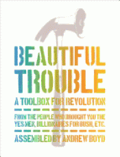 Imagen de cubierta: BEAUTIFUL TROUBLE: A TOOLBOX FOR REVOLUTION